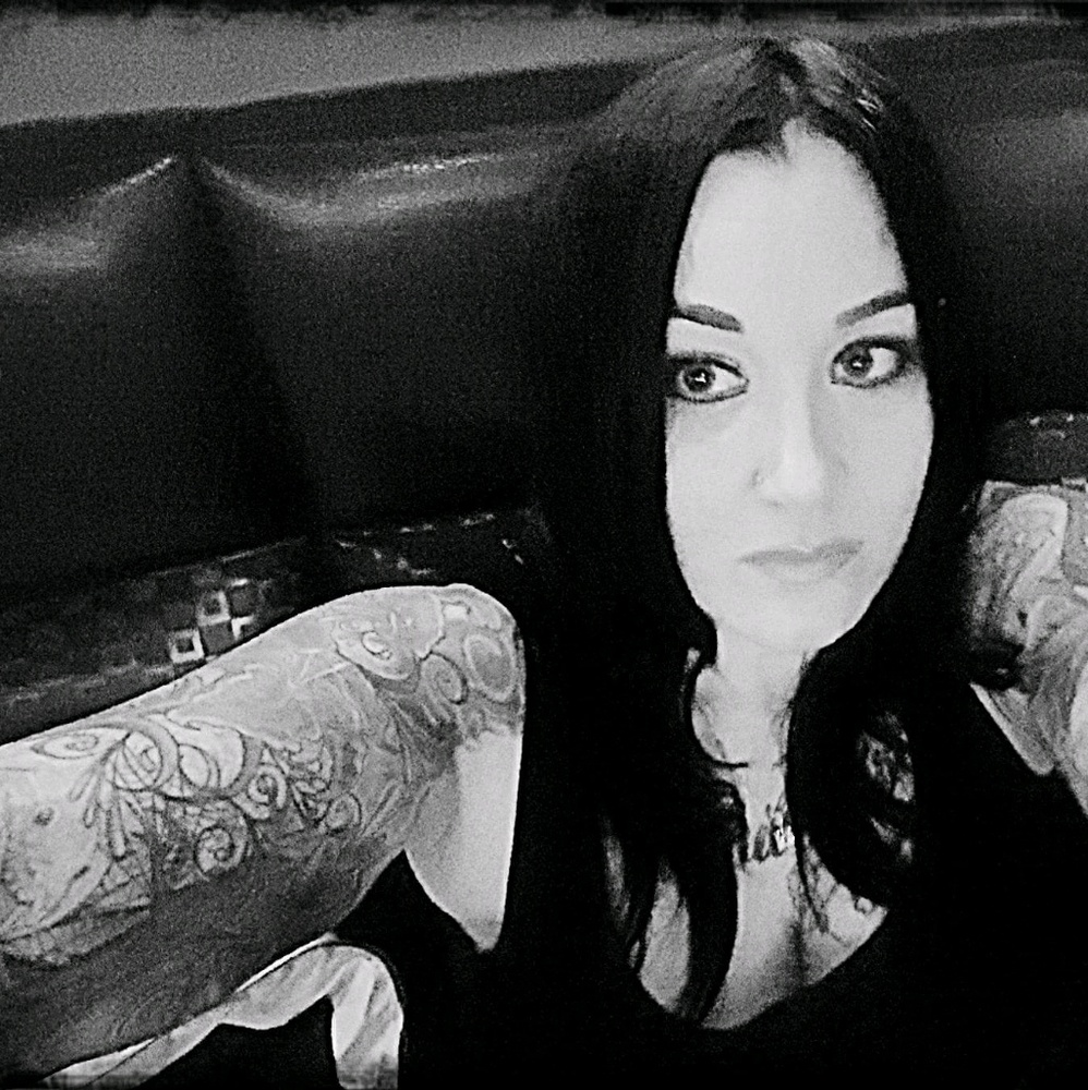 Meet your Posher, Stacy lynn
